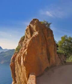 Louer une moto ou un scooter en Corse