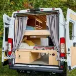 Les avantages de la location de vans aménagés pour vos prochaines vacances