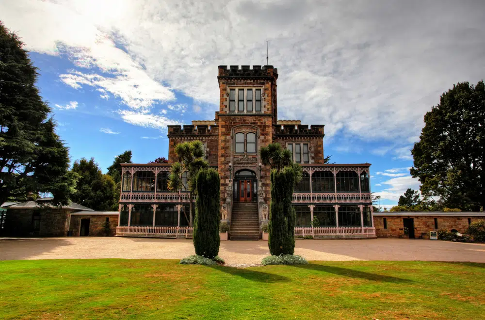 chateau larnach